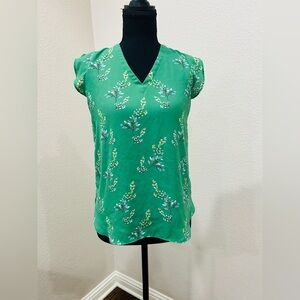 LOFT Green Flower Branch V-Neck Flutter Boho Spring Sleeve Blouse